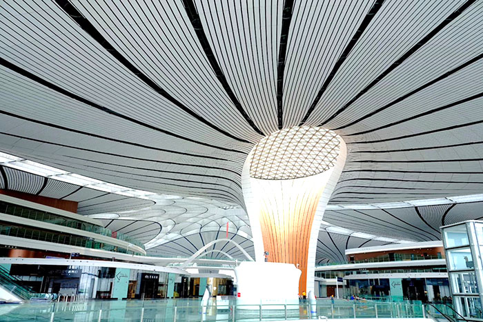 北京大兴新国际机场航站楼选用康平幕墙散热器